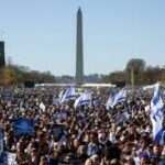 Shacab Israel iyo Falastiiniyiin ah oo Ku Hor Bannaanbaxay Goob uu Khudbad Ka Jeedinayay Benjamin Netanyahu