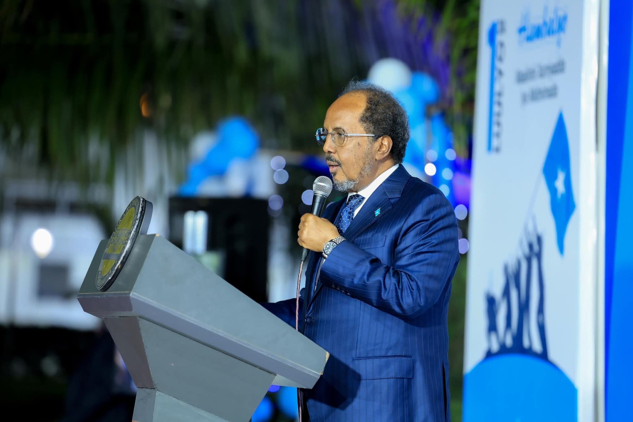 Madaxweyne Xasan Sheekh”Waxaan diyaar u nahay in miiska la isugu yimaado si daacadnimo iyo kalgacal ku dhisan”