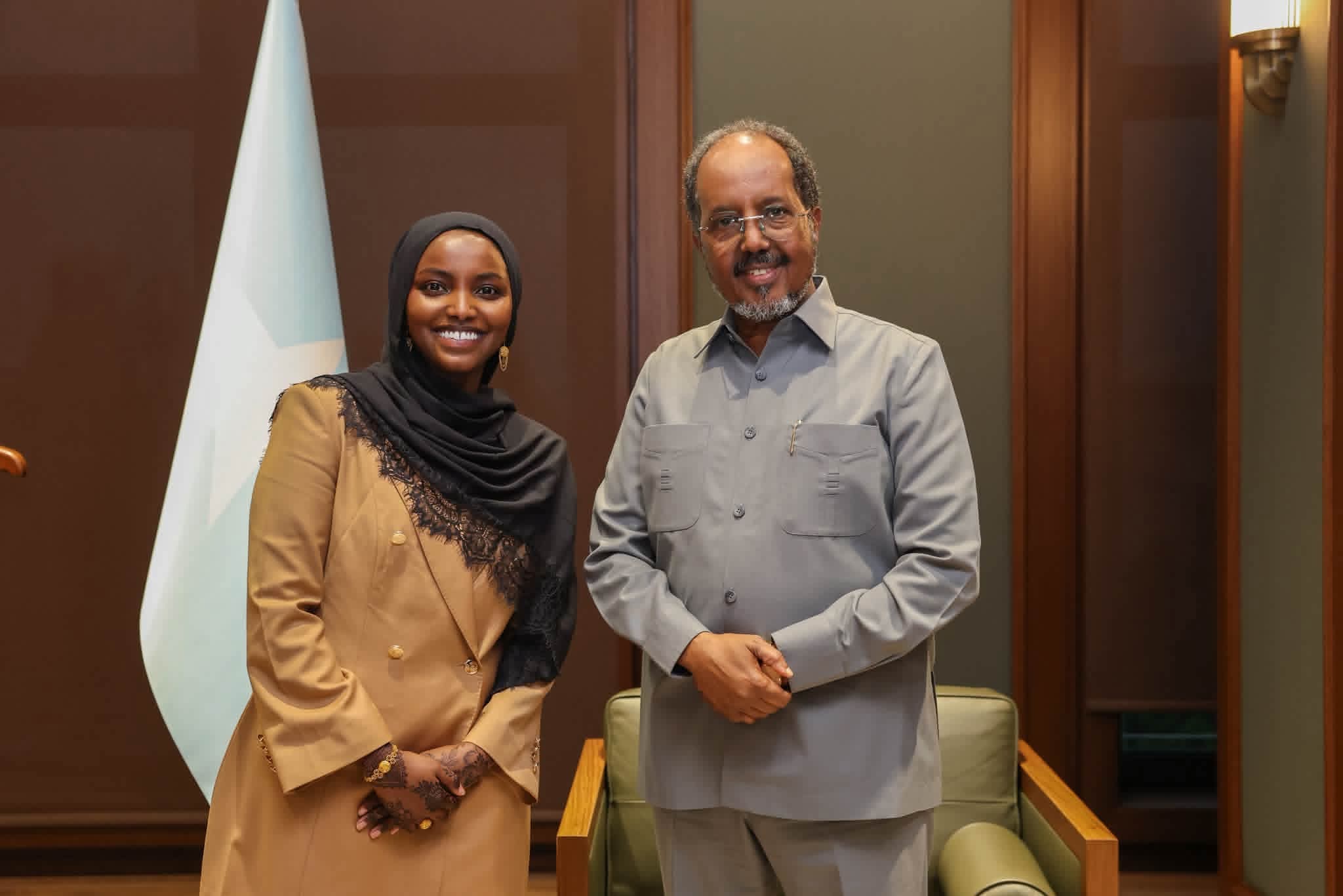 Madaxweyne Xasan Sheekh oo Xarunta Madaxtooyada ku qaabilay Duqa magaalada St.louis Park ee Mareykanka, Naadiya Maxamed