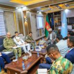 Wasiirka Gaashaandhigga oo Qaabilay Taliyaha TURKSOM iyo Saraakiil Turki ah