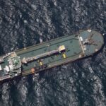 Burcad-badeed Soomaali Ah Oo Dishay Shan Shaqaale Oo Saarnaa Markab Calanka Palau Ku Goosha