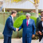 Hoggaamiyaha Koonfur Galbeed oo Muqdisho kula kulmay Safiirka Ingiriiska