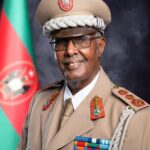 Waa kuma Sareeye Guud Daahir Aadan Cilmi (Indhaqarshe) oo uu Saacado Ka Hor Dallacsiiyay Madaxweyne ?